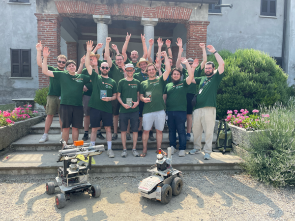 Die Field-Robot-Weltmeister: Das Team Acron von Hochschule und Universität Osnabrück